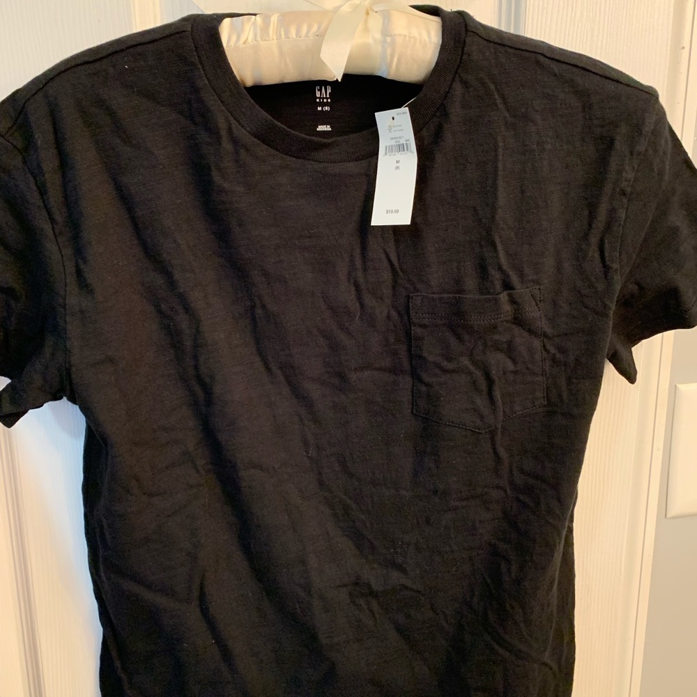 Gap Factory Kids black short sleeve t shirt